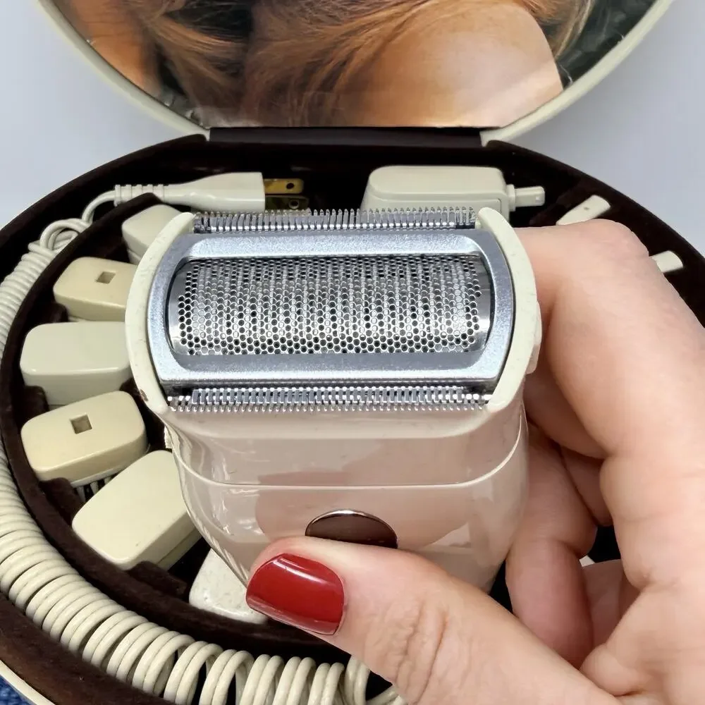 Lady Norelco Home Beauty Salon Shaver/Manicure/Massage/Trim Set Case Tested VTG